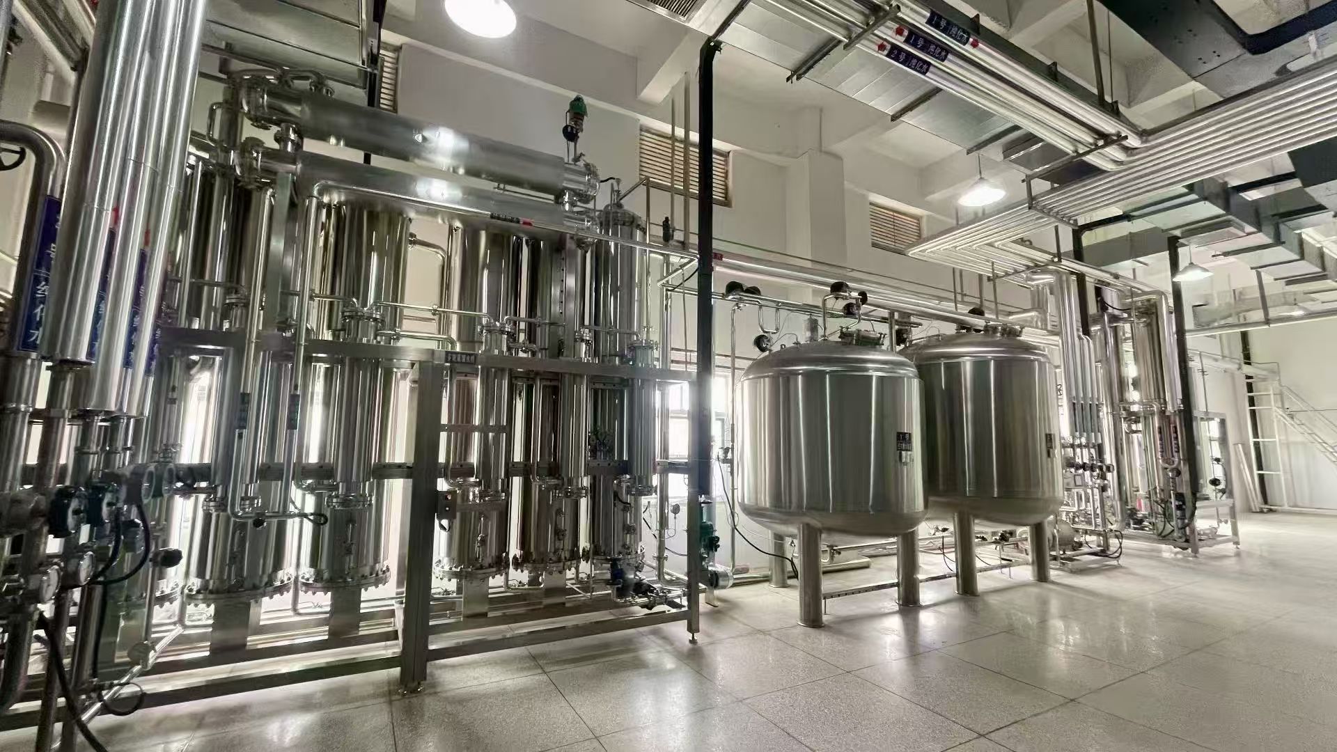 5 tons of stainless steel industrial water treatment equipment, industrial water purification equipment, customized.